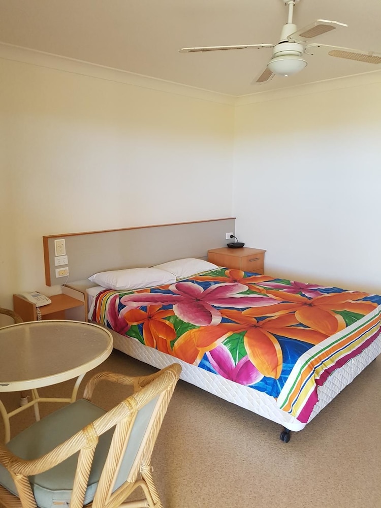 Country View Motel Ilbilbie — hotel in Moranbah