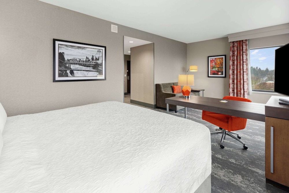 Hampton Inn & Suites Spokane Downtown South - photo 10