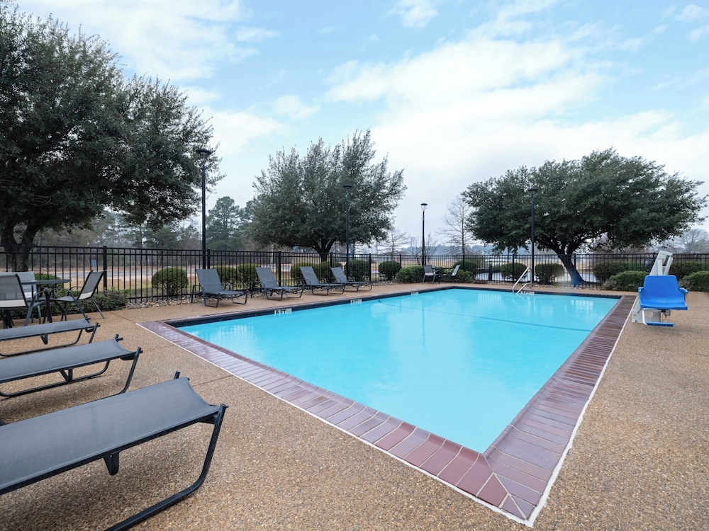 Garner Hotel Longview South by IHG - photo 30