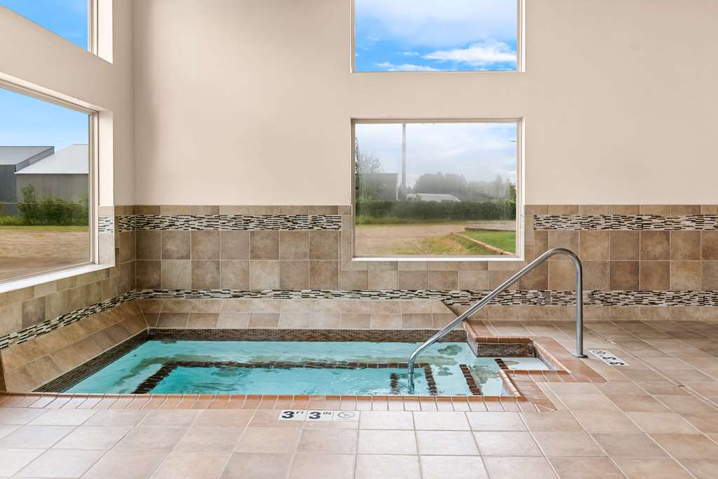 Heartland Inn & Suites SureStay Collection by Best Western - photo 31