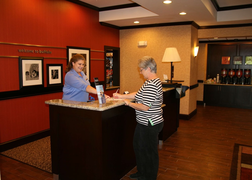 Hampton Inn & Suites Buffalo - photo 8