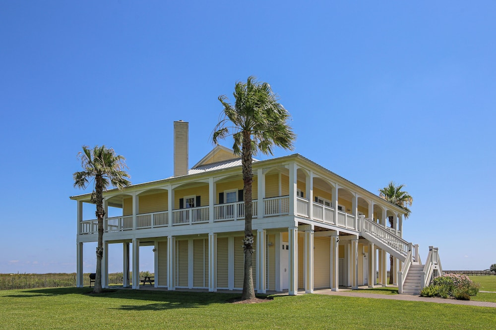 4515bfflampwnh Beachfront Flamingo - photo 9