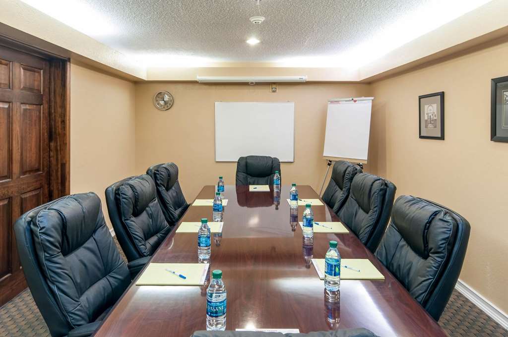 Comfort Inn North Conroe - photo 35