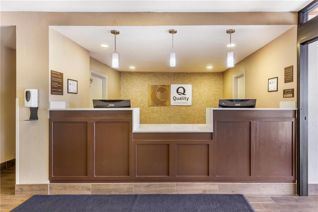 Quality Inn Suites Spring Lake Fayetteville Near Fort Bragg — Spring Lake