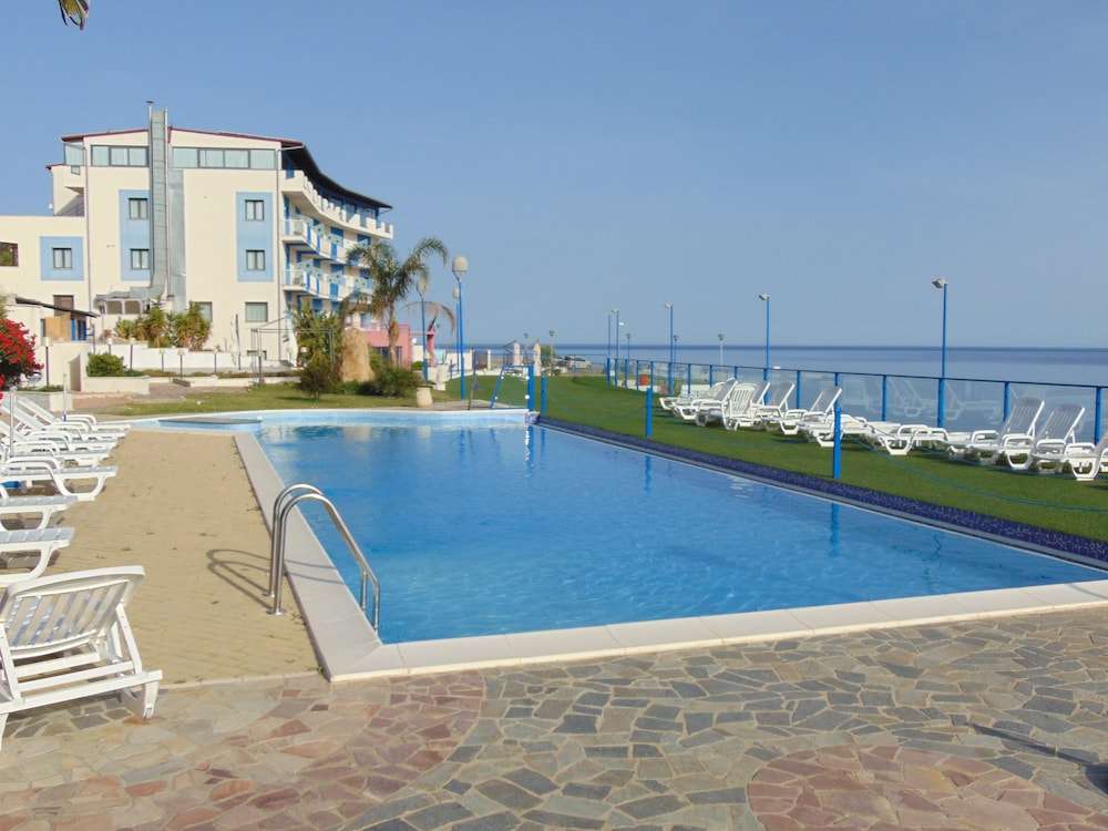 Tus Hotel — Tusa