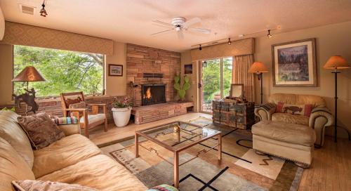 Apple Orchard Inn - photo 40