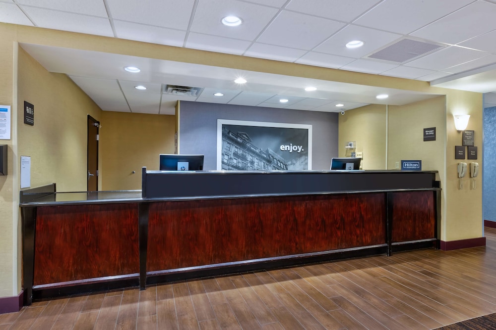 Hampton Inn Waterbury - photo 5