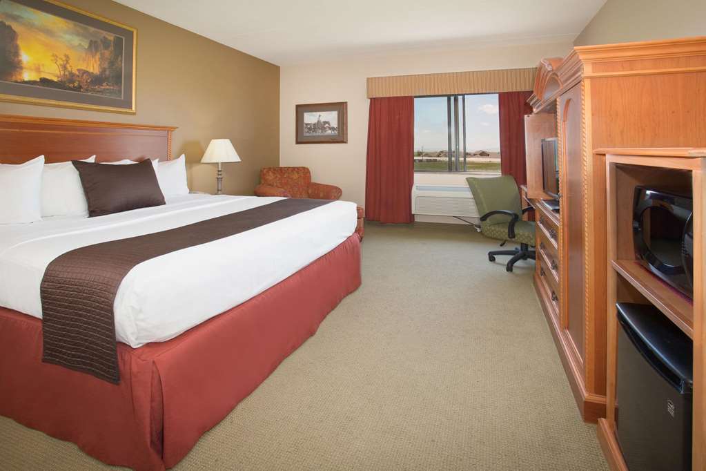 AmericInn by Wyndham Laramie Near University of Wyoming - photo 29