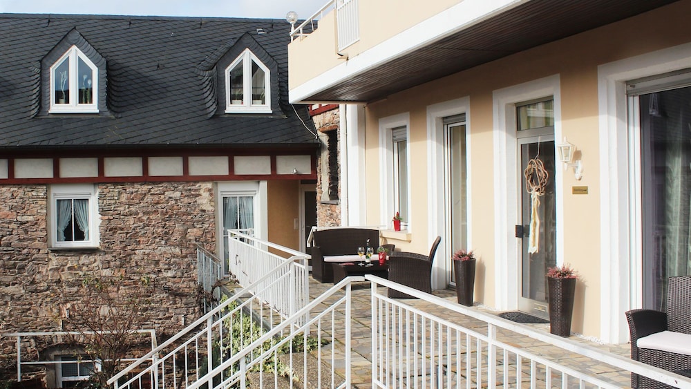 Gast Und Weinhof Beim Schneemann — Cochem