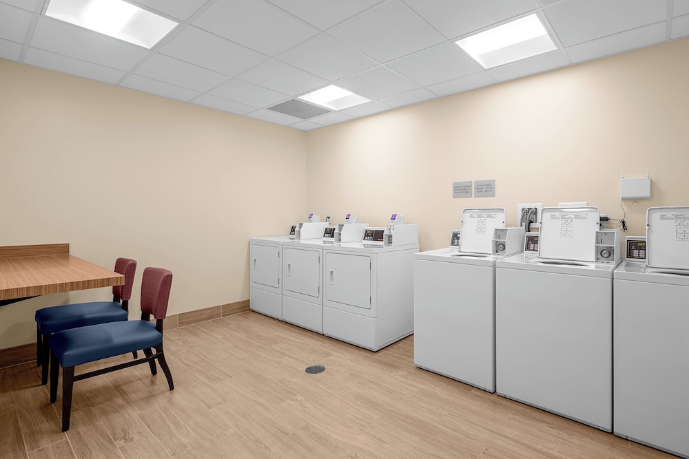TownePlace Suites by Marriott Cincinnati Fairfield - photo 22
