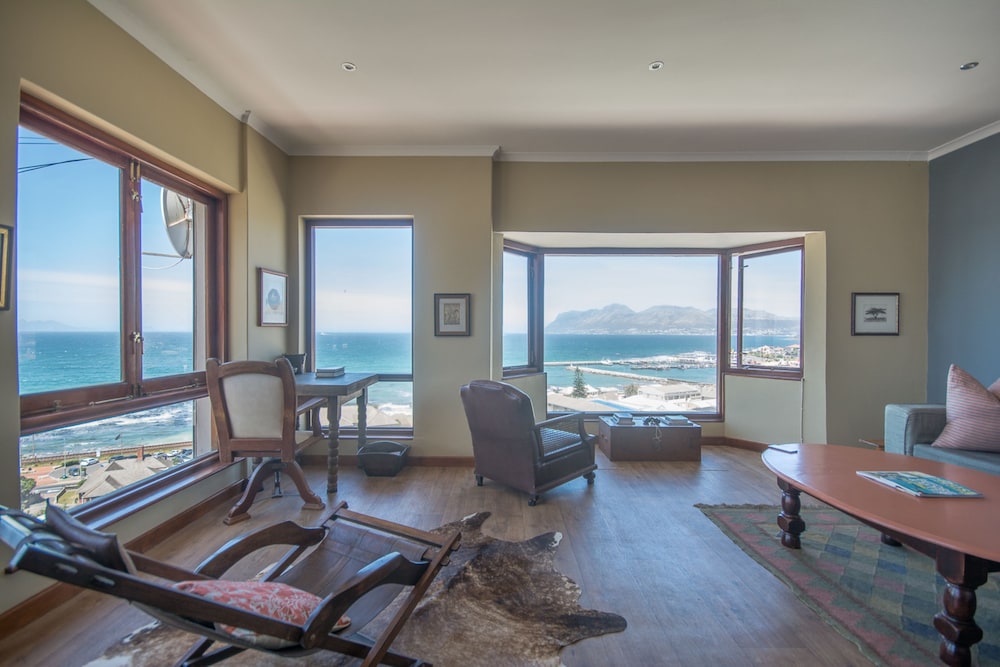 Baymont View