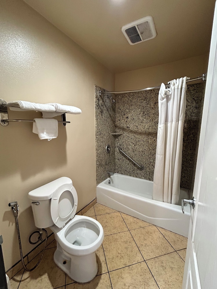 Hyland Motel - photo 14