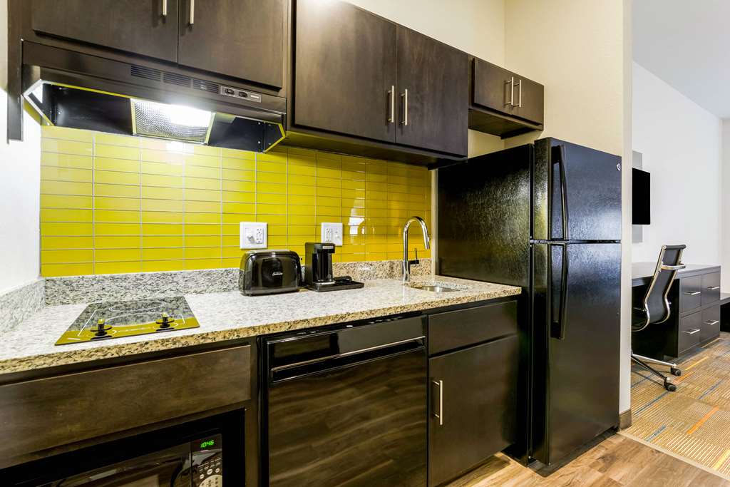 MainStay Suites Winfield Teays Valley - photo 19