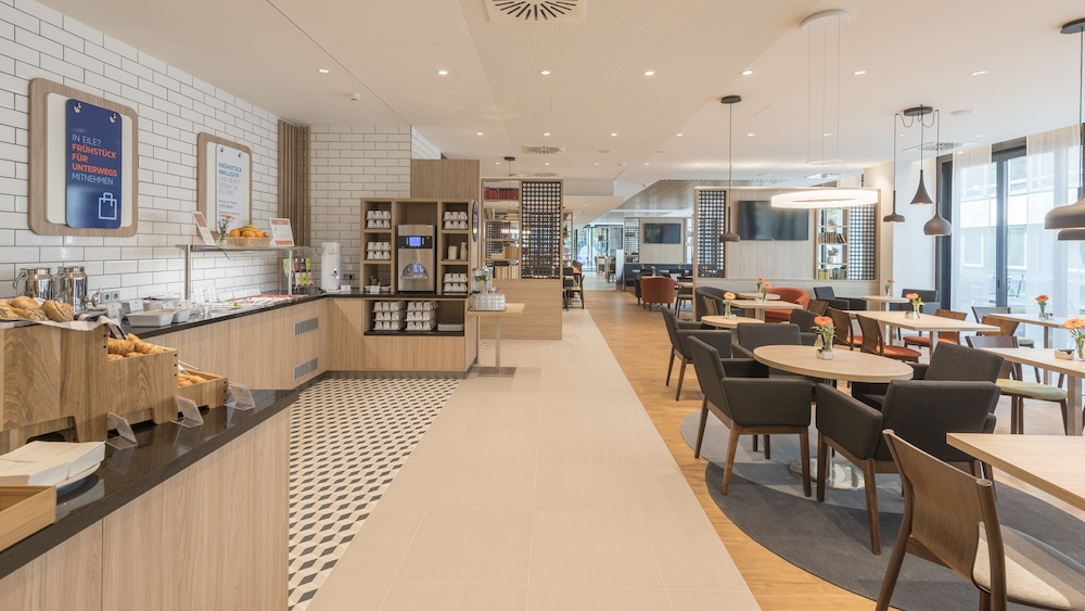 Holiday Inn Express Hotel & Suites Schulenburg by IHG - photo 62