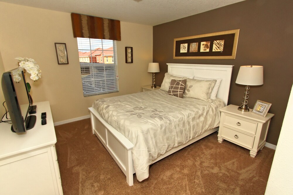 Paradise Palms Resort by VHC Hospitality - photo 14