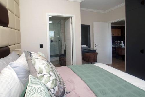 BGS Luxury Two bed Nine Palms
