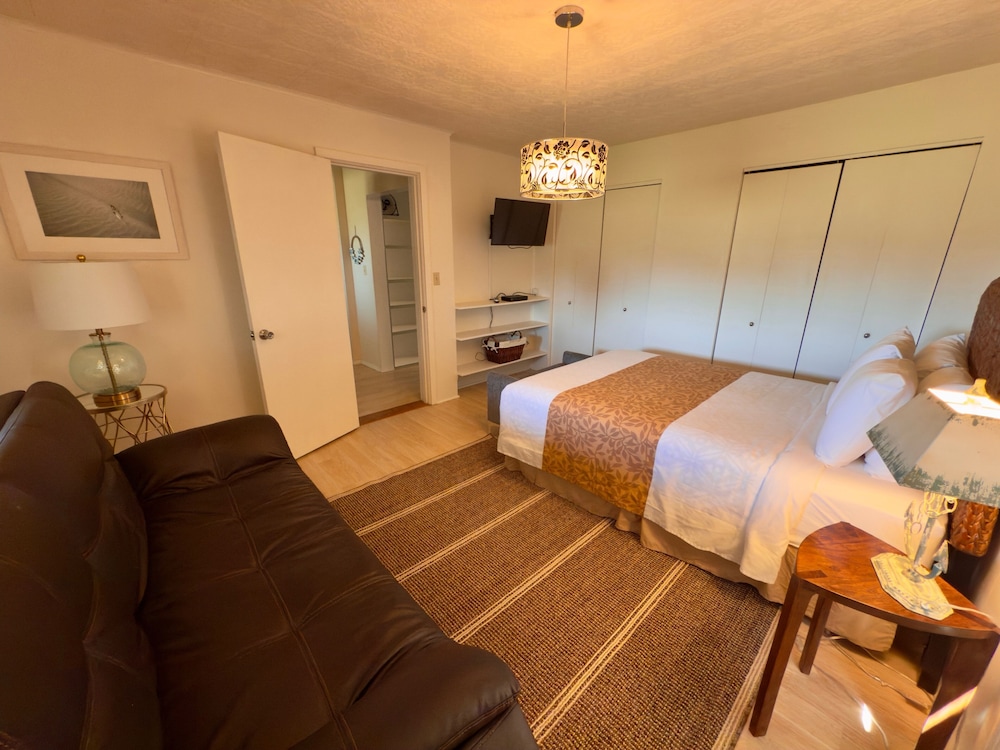 La Kris Inn - photo 13