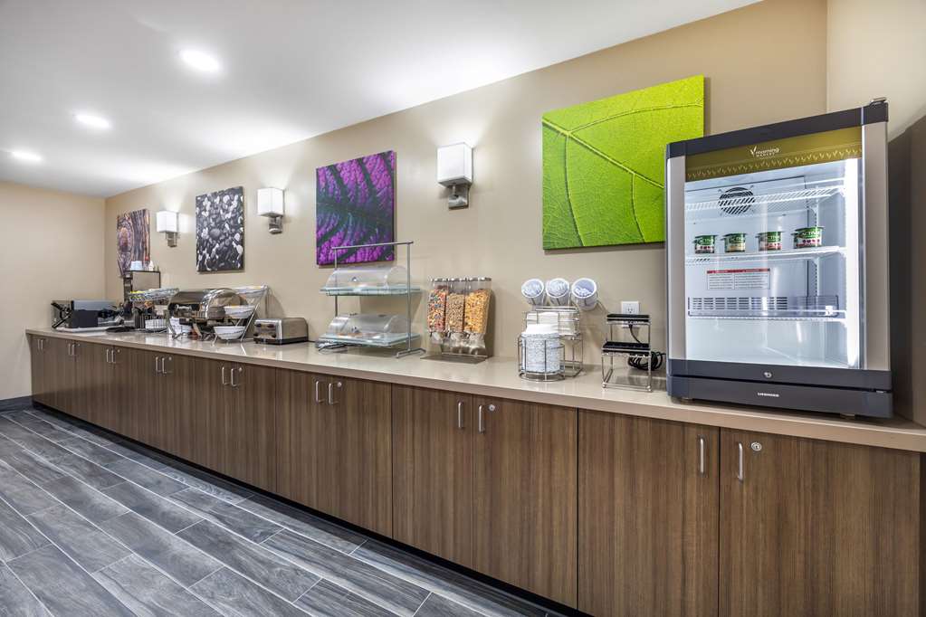 Sleep Inn & Suites Salina I 135 - photo 28