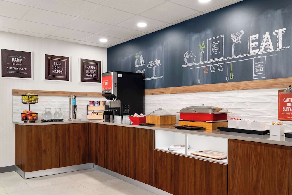 Hampton Inn Sturbridge - photo 31
