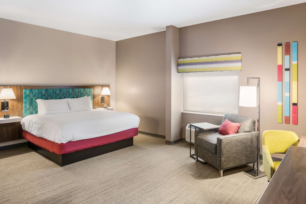 Hampton Inn & Suites Houghton - photo 12