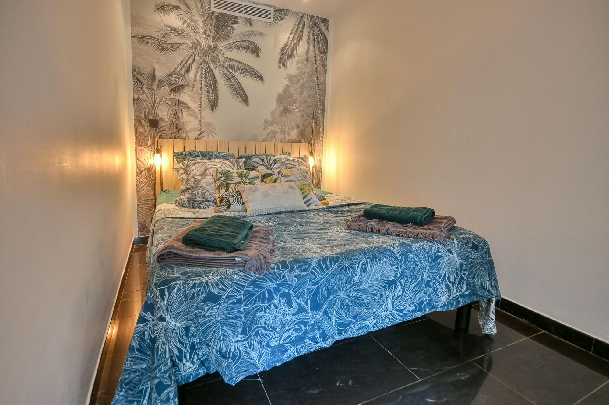 The Beach Dream — 4-Star Luxury Hotel in Saint-Laurent-Du-Var, France