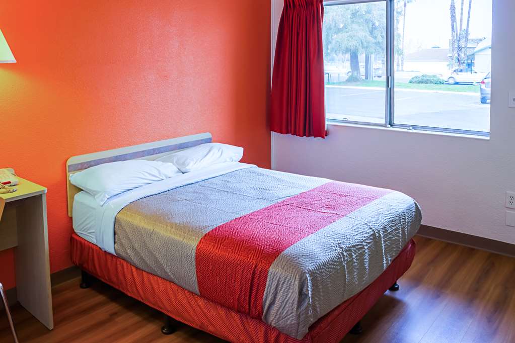Motel 6 Porterville CA - photo 21