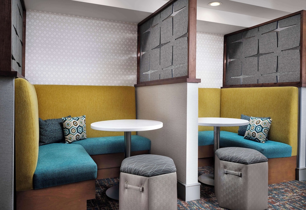 Hampton Inn San Diego Del Mar - photo 21