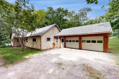 Come Spring Hideaway in Union, United States