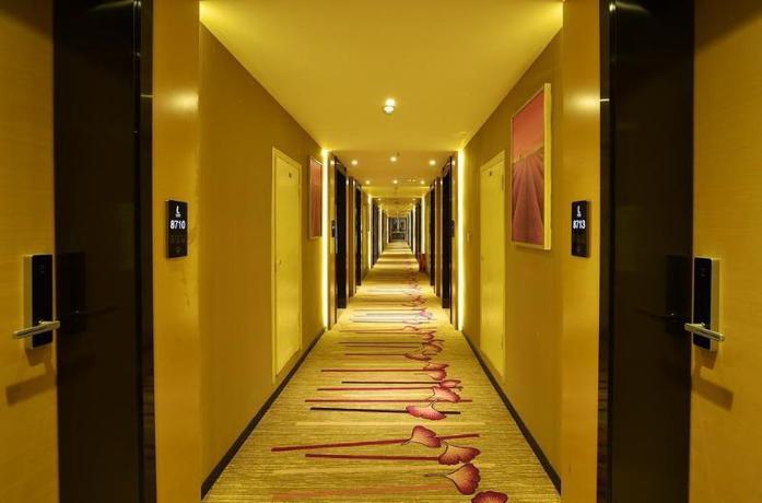 Lavande Hotel Wuhan East Lake Xudong Metro Station — 4-Star Luxury Hotel in Wuhan, People's Republic of China