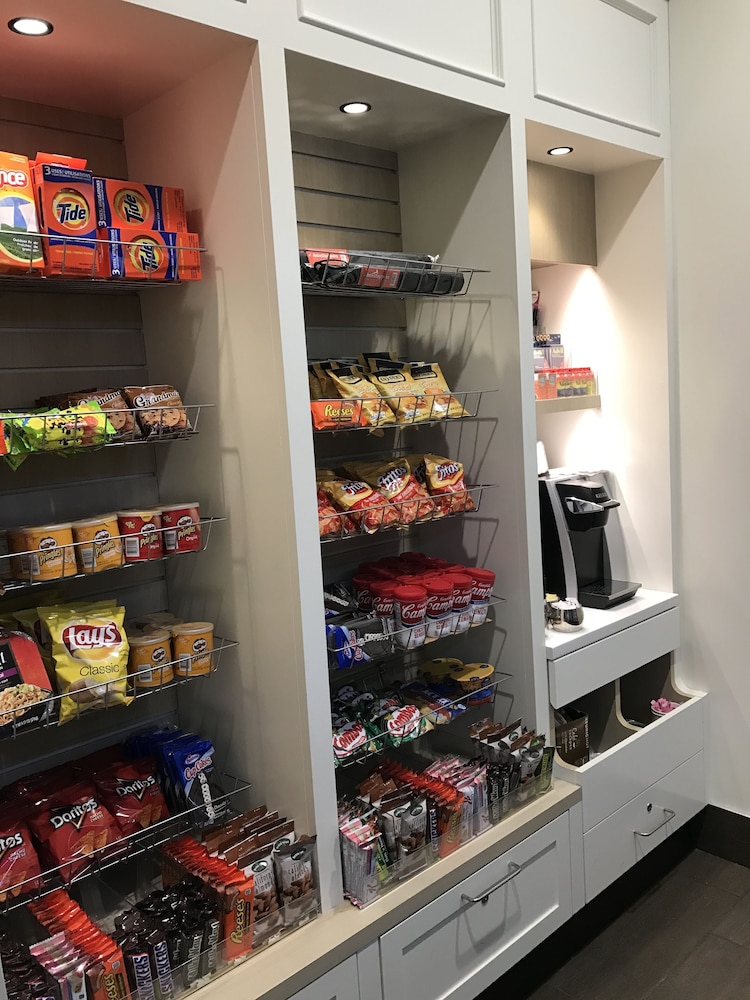 Hilton Garden Inn Pittsburgh Downtown - photo 40