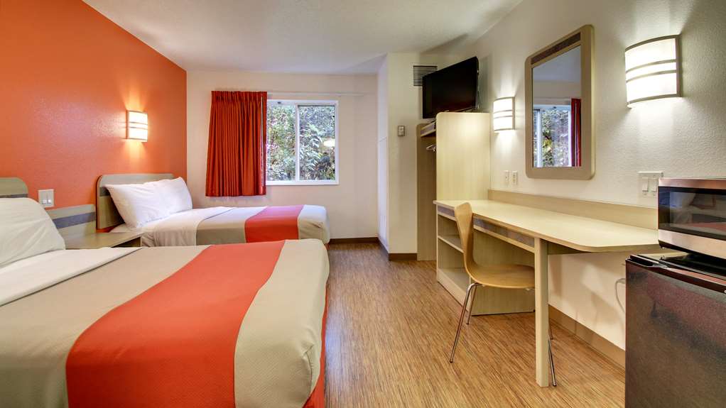 Motel 6 Springfield IL - photo 7