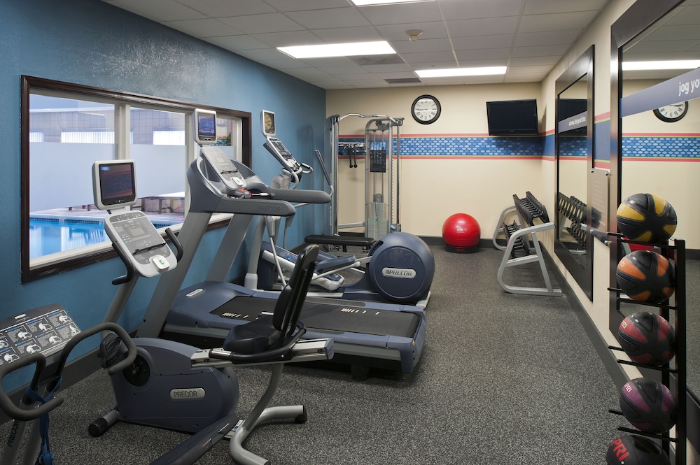 Hampton Inn & Suites Bethlehem - photo 34