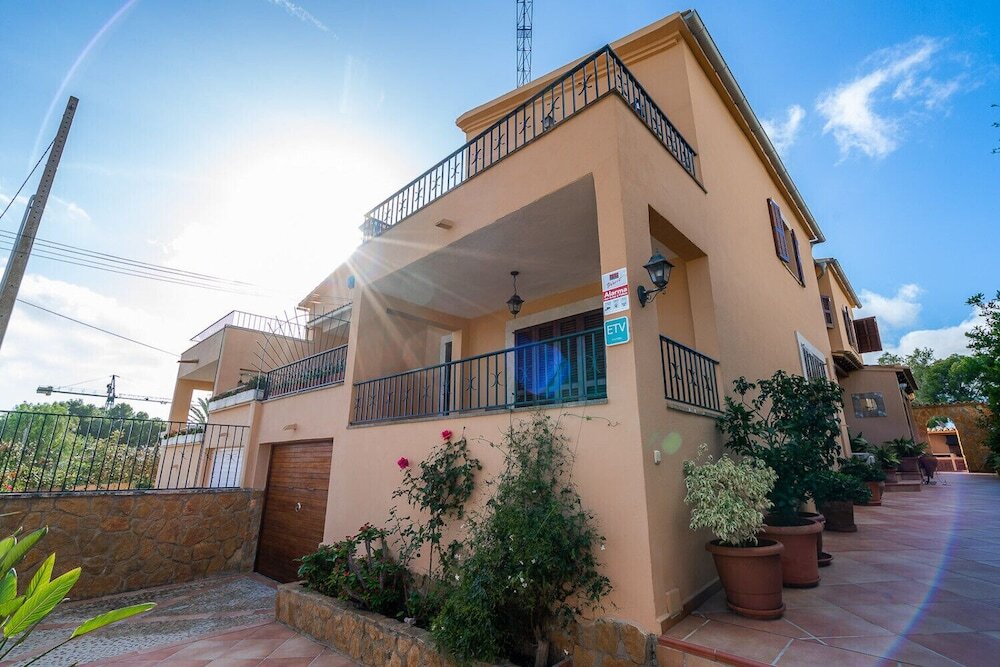 Villa Portals Nous by Priorityvillas — 4-Star Luxury Hotel in Calvia, Spain