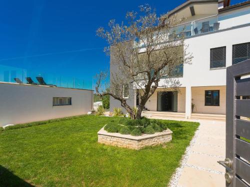Apartment La Mer.4 — 4-Star Luxury Hotel in Pula, Croatia