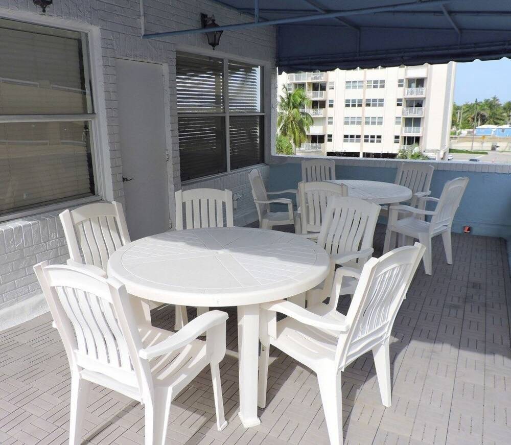 Windwood Beachside 303 on Hollywood Beach 3 2 for 8 Pool - photo 18