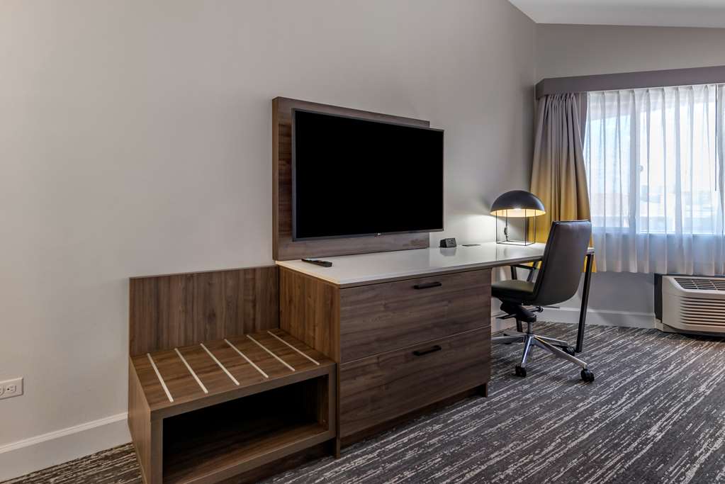Best Western Premier Denver East - photo 4