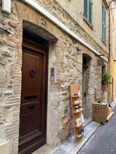 Appartements climatisAcs Vieil Antibes in Antibes, France