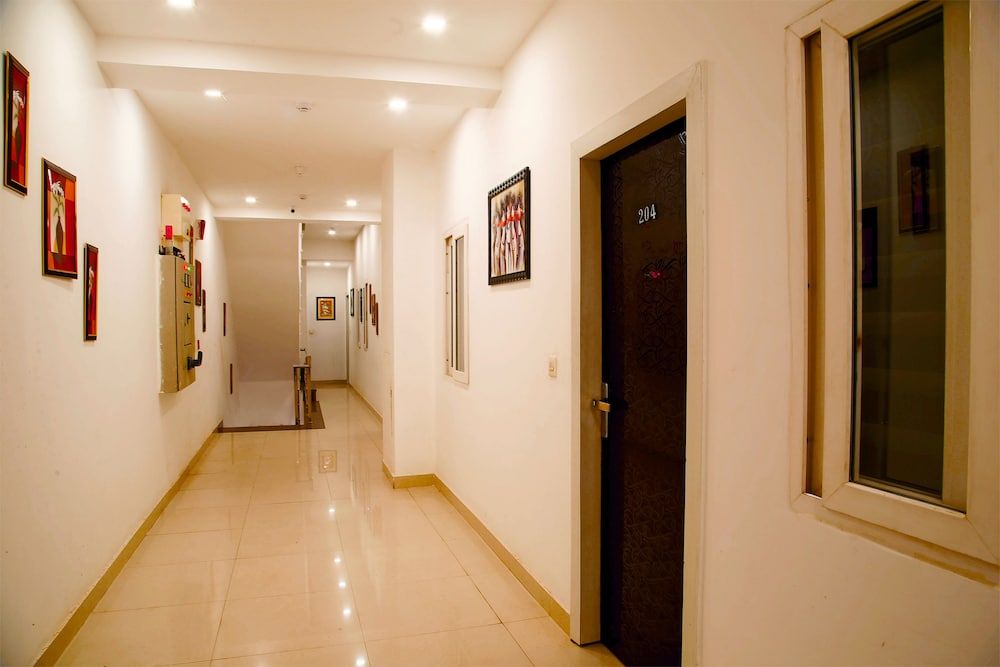 Fabhotel Purple Regency Zirakpur