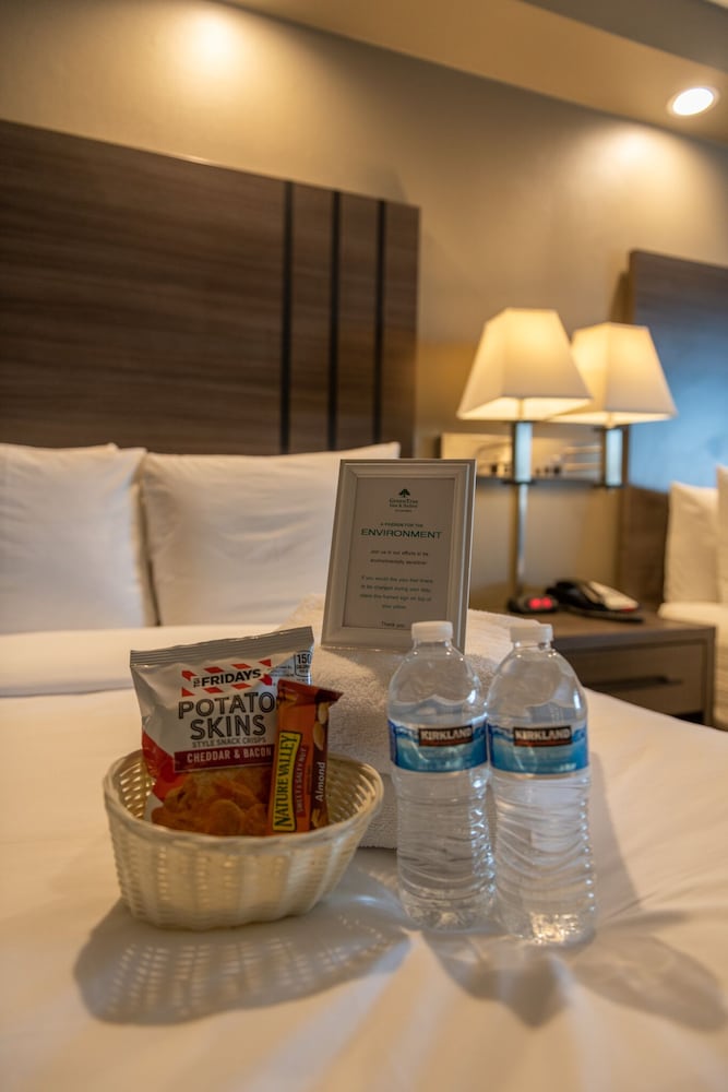 GreenTree Inn & Suites Alhambra - photo 35