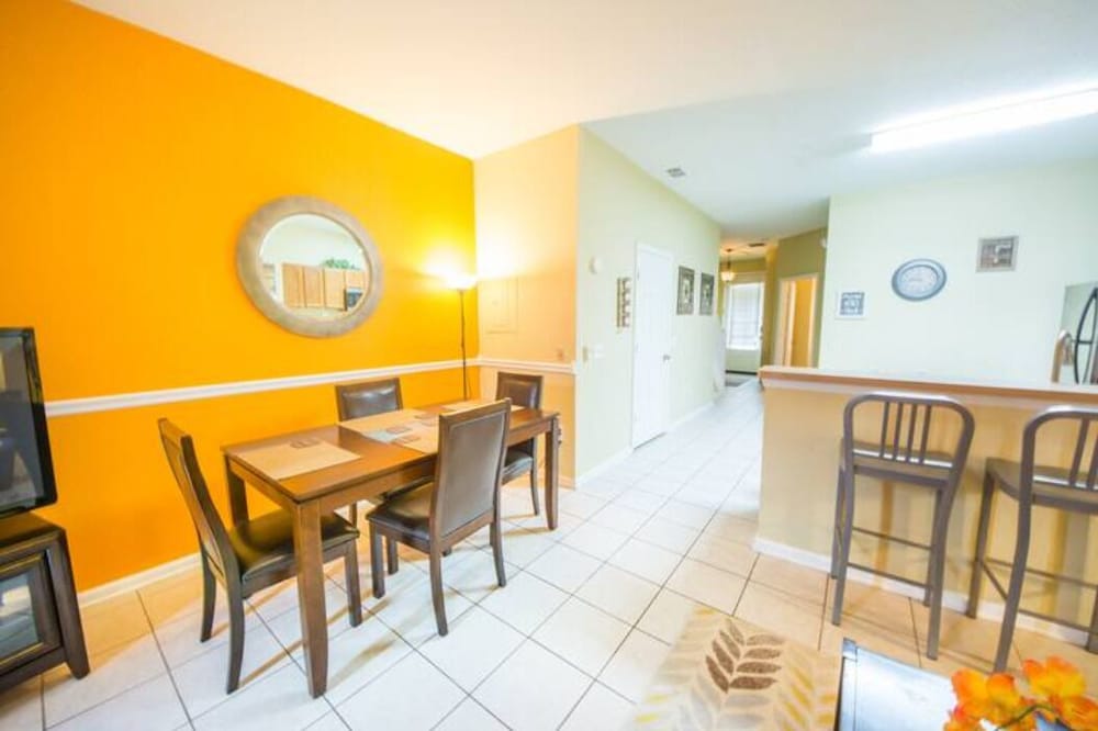 3BR Windsor Hills Townhome 7671 by OVRH VR - photo 15