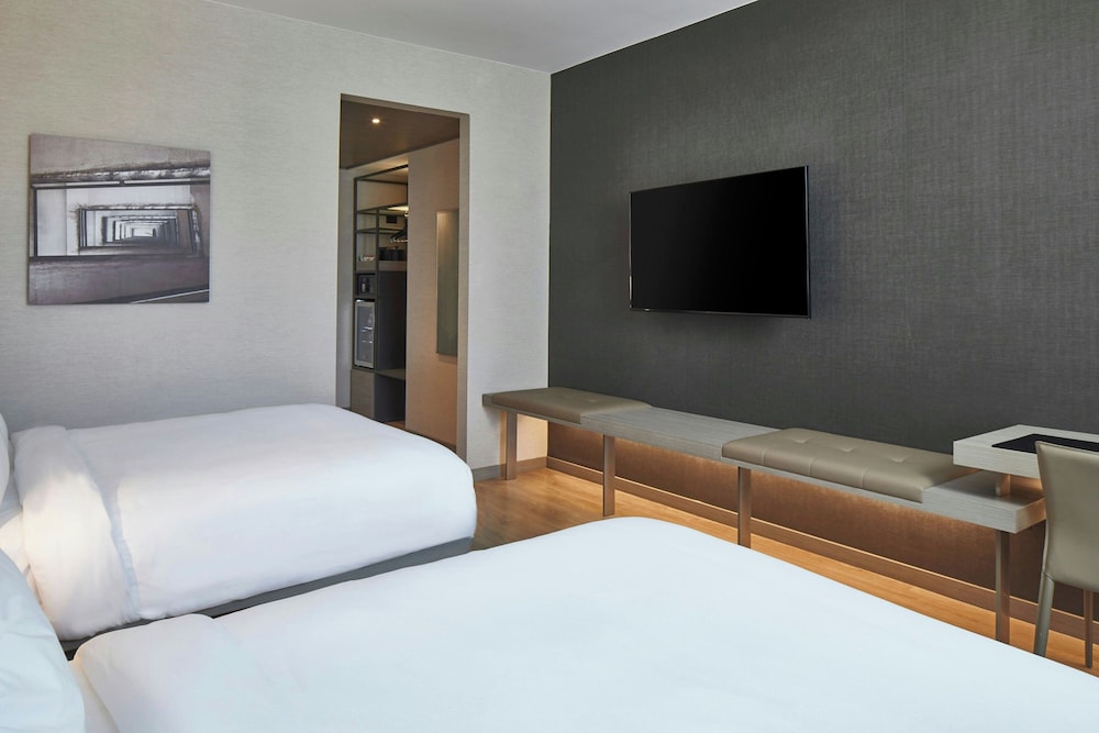 AC Hotel by Marriott Nashville Downtown - photo 16