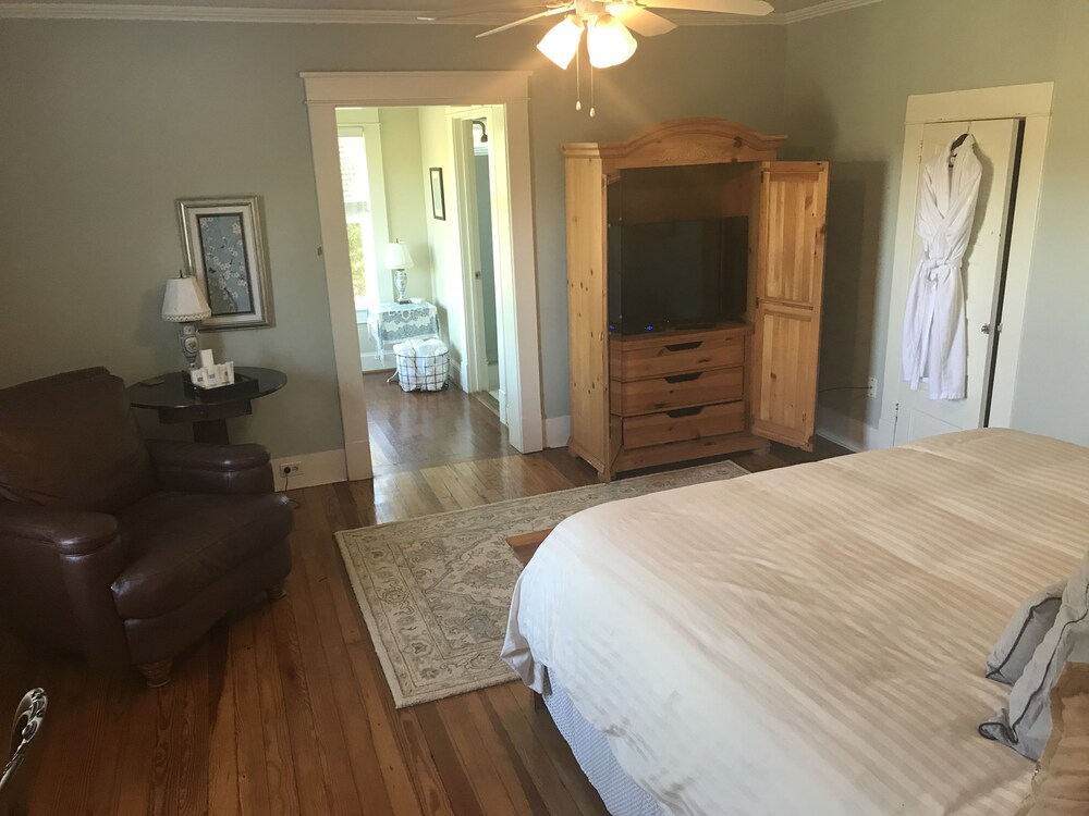 The Groome Inn - photo 15