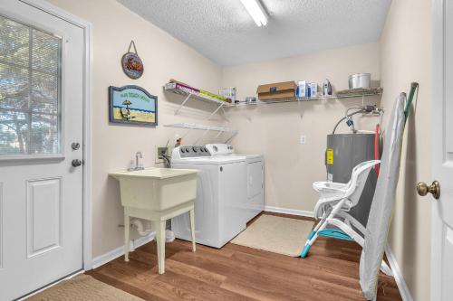Atlantic Delight by Oak Island Accommodations - photo 45
