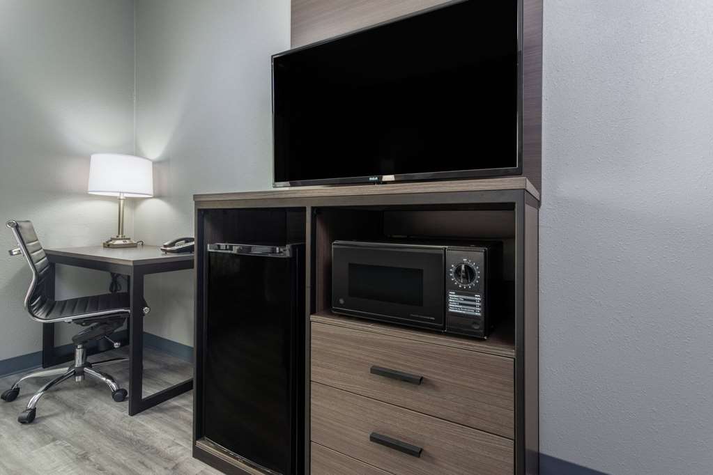 Ramada by Wyndham Sellersburg Louisville North - photo 30