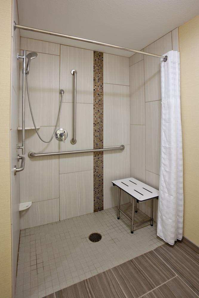 Homewood Suites by Hilton Davenport - photo 18