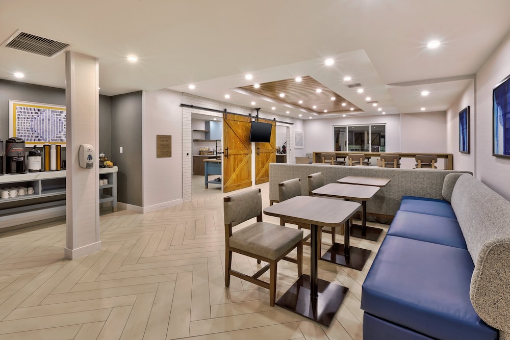 Staybridge Suites Pittsburgh Airport by IHG - photo 17