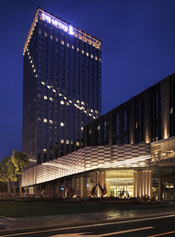The Lotus Hotel Chongqing — hotel in Chongqing