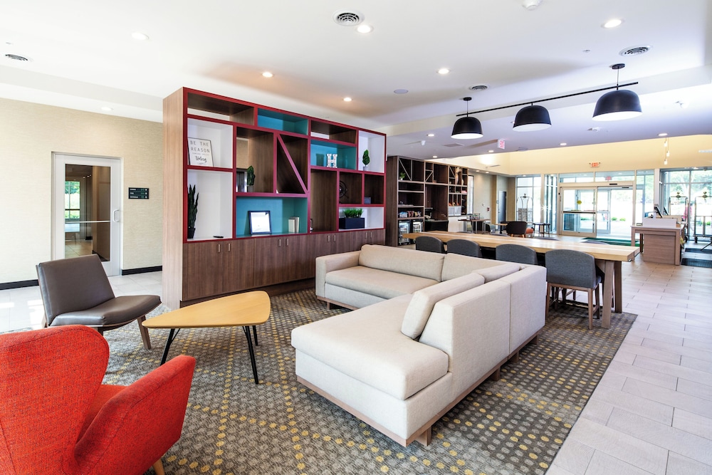 Holiday Inn & Suites Detroit Troy by IHG - photo 55