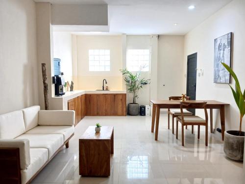 Nice Place To Stay Cozy Living in Seminyak, Indonesia