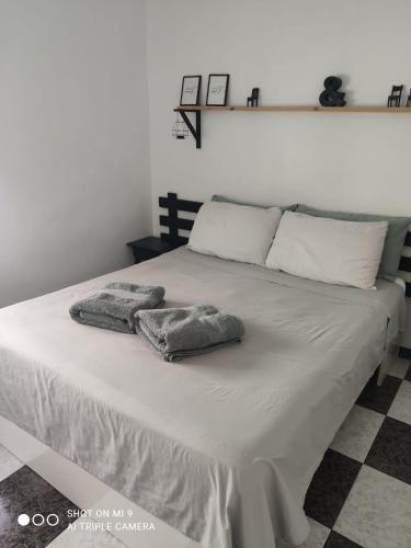 Habitacion 2 En Tercera Planta Sin Ascensor No Es Un Piso Entero A Compartir Bano Y Cocina — Fuengirola